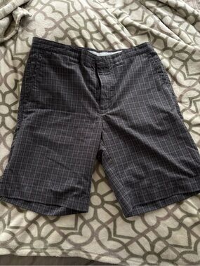Men's Grey Plaid Calloway Golf Shorts